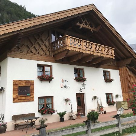 Landhaus Manuela & Haus Michael ลอยทัช ภายนอก รูปภาพ