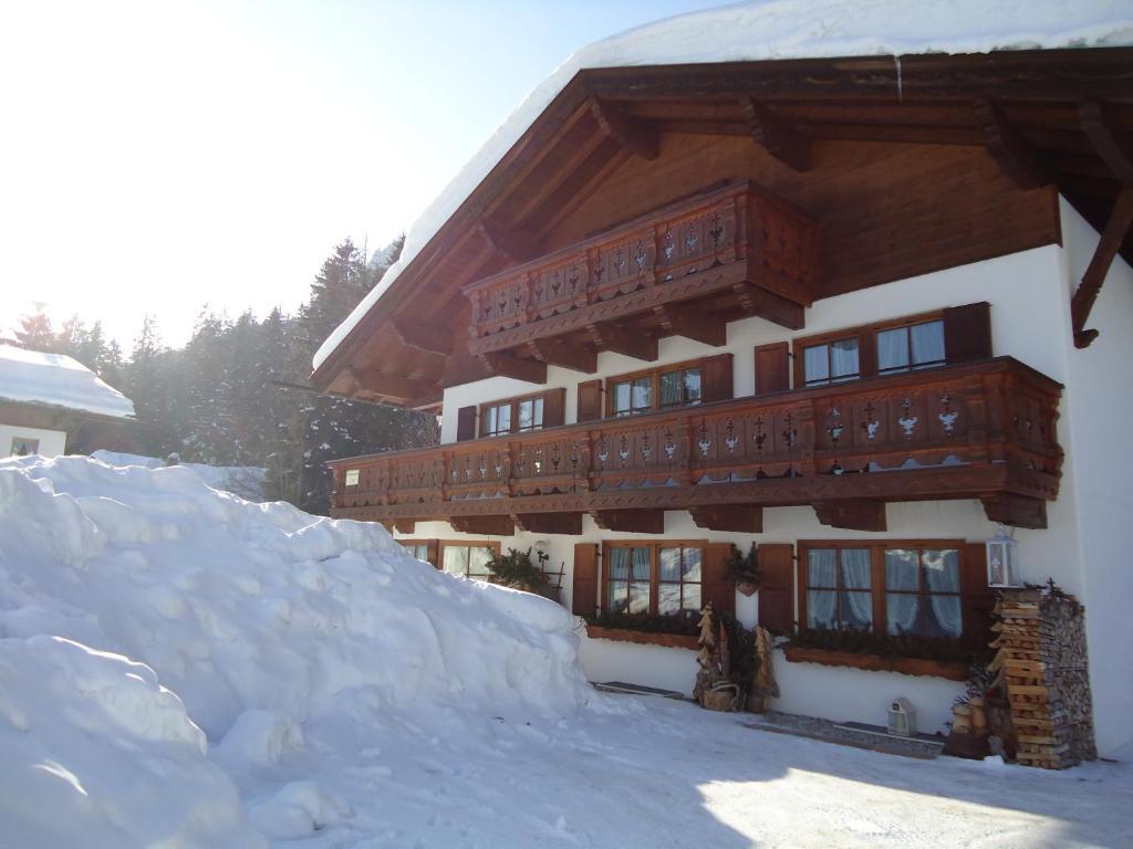 Landhaus Manuela & Haus Michael ลอยทัช ภายนอก รูปภาพ